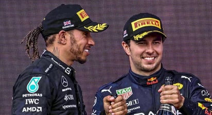 Lewis Hamilton tira indirecta a Checo Pérez: 'Si tuviera su coche las cosas serían diferentes para Max'