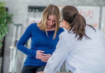 Eructos, hinchazón y distensión abdominal