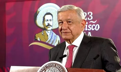 AMLO recomienda té de tila para que se tranquilicen quienes ven 'virus del comunismo' en libros de la SEP