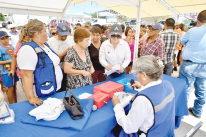 Desarrollo Social hace la quinta entrega de tinacos a bajo costo para los ciudadanos