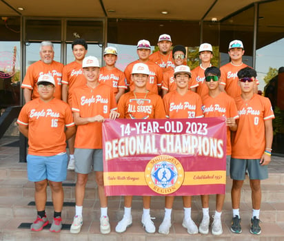 Reconocen al equipo de beisbol campeón de Eagle Pass 