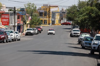 Alcalde intensifica trabajo de recarpeteo en arterias de Saltillo