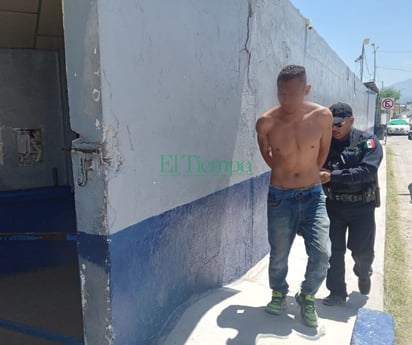 Por petición familiar agresivo hombre fue detenido 