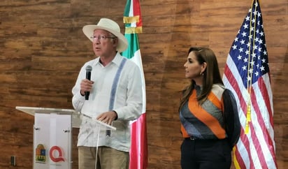 Ofende a Ken Salazar uso electoral de la migración en Estados Unidos