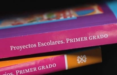 Loret de Mola expone a acreedores de los libros de texto