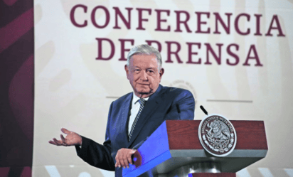 AMLO pide revisar 'con mucha seriedad' facultades del INE y Tribunal Electoral