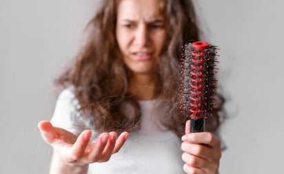 Estas son las razones por las que se te cae el cabello