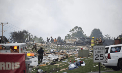 VIDEO: Cámara de vigilancia capta fuerte explosión en una casa en EU; hay 5 muertos