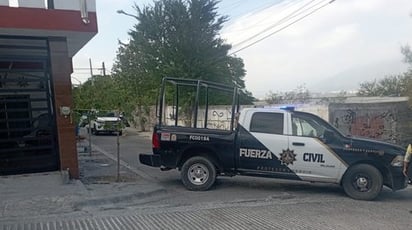 Dejan cuerpo encobijado en la colonia Gloria Mandiola, de Monterrey 