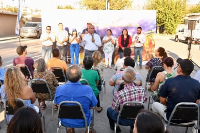 Vecinos de la Obrera Sur disfrutan de la obra de rehabilitación 