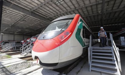 AMLO no descarta construcción de un tren de Pachuca al AIFA