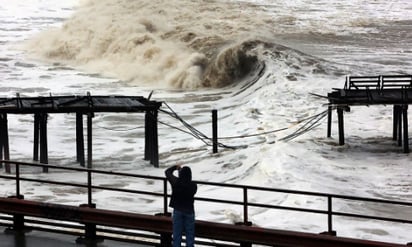 Hilary podría causar 'inundaciones catastróficas y potencialmente mortales' al suroeste de EU, alertan