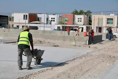 Alcaldesa supervisa obras del programa '3 de 3'