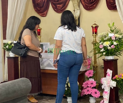 Doña blanca y su esposo llevaron a Emily al hospital