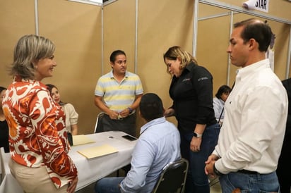 Con éxito se vive la Feria del Empleo, benefició a jóvenes