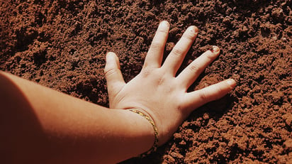 Otra fuente de exposición al plomo en los niños: el humo de segunda mano