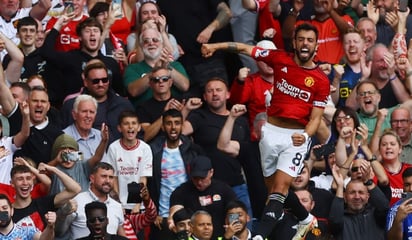 Manchester United remontó al Nottingham Forest en una locura de partido