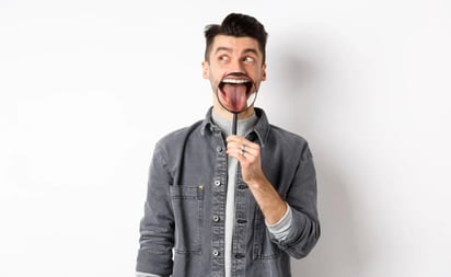 ¿De qué color es tu lengua? Esto puede revelar varias enfermedades