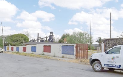 Entre carencias y bajo el sol; así será el regreso a las escuelas 