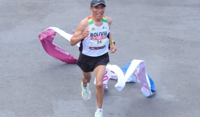 Héctor Garibay: De manejar un taxi en Bolivia a ganar el Maratón de la CDMX