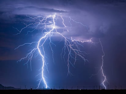 Sigue estas reglas de seguridad y estarás mejor protegido de los rayos durante una tormenta eléctrica