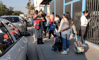 Piden profesores voto de confianza