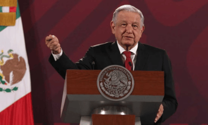 '¡Beatriz, aguanta, el pueblo se levanta!', expresa AMLO tras dichos de Alito Moreno sobre Paredes