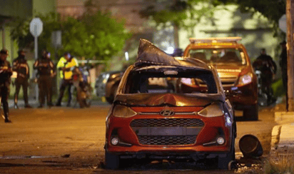 Caos en Ecuador: la policía confirma que van hasta 4 coches bomba