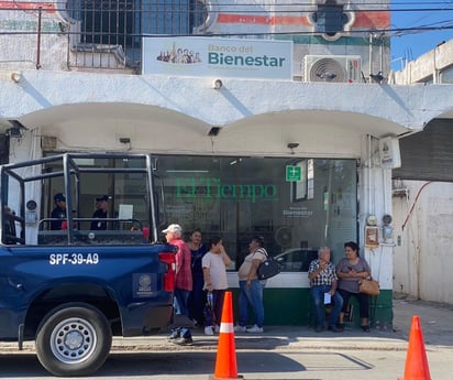 Abuelitos del bienestar sin pensión, no les llegó el pago