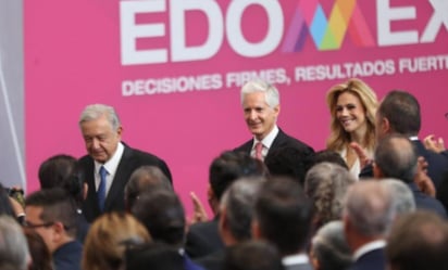 AMLO, Delfina Gómez y otros invitados arriban al Sexto Informe de Gobierno de Alfredo del Mazo