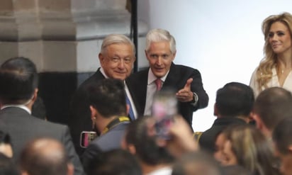 Alito Moreno critica 'sumisión' de Alfredo del Mazo a AMLO; analizan expulsarlo del PRI