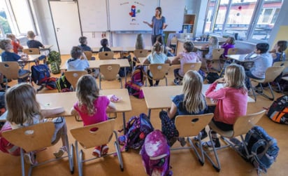 Colegio siguió calificando durante meses a una niña fallecida; acusan fraude