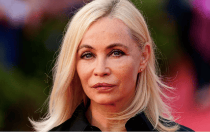 Emmanuelle Béart revela en un documental su experiencia de abuso sexual en la infancia.: La actriz de \'Misión imposible\' comparte que fue víctima de abuso dentro de su propia familia en este documental