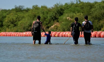 Juez ordena eliminar boyas del RB que impiden paso a migrantes 