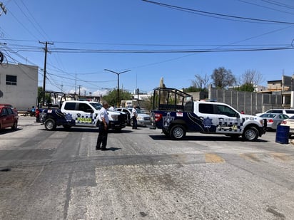 Ladrones roban camioneta en la Miravalle 5