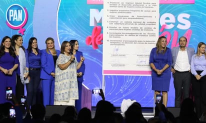 Xóchitl Gálvez ofrece pacto a las mujeres para romper 'techo de cristal'