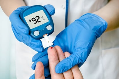 Ácido acetilsalicílico reduce riesgo de diabetes en mayores de 65 años