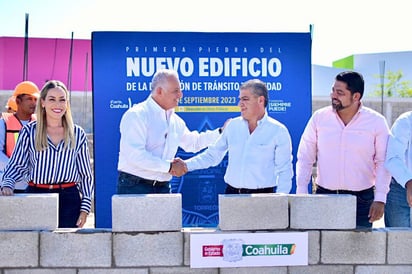 Colocaron la primera piedra del nuevo edificio de Tráfico; Estará listo en seis meses