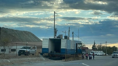 Generadores de energía abastecen de luz a Hércules con 5 mil litros de gasolina diarios