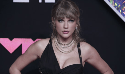 El anillo de 12 mil dólares que Taylor Swift rompió en los VMAs y casi arruinó la noche