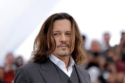 Este destacado actor renuncia a la próxima película dirigida por Johnny Depp.: Luego de verse envuelto en escándalos y enfrentar graves acusaciones, Johnny Depp se prepara para su regreso a la industria,