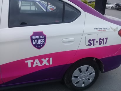 Taxis debidamente identificados cobrarán 80 pesos en la noche del grito