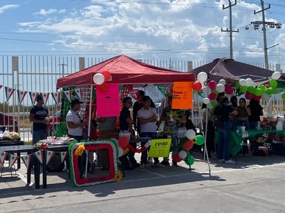 Instituciones educativas festejan el Día del grito con kermés 