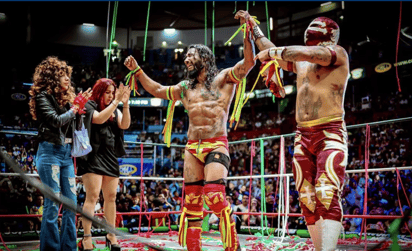 Dragón Rojo Jr perdió la máscara en el 90 aniversario del CMLL; Volador Jr rapó a Ángel de Oro