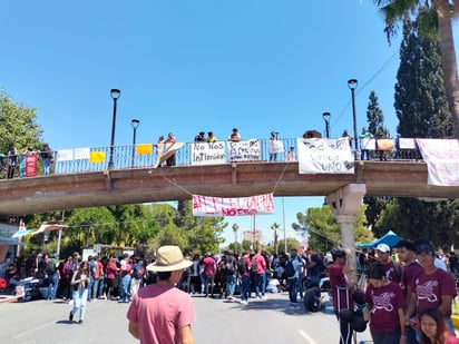 Bulevar Carranza, más de 30 horas cerrado