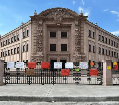 A pesar de las bajas ventas en comercios cercanos por la protesta en el Tec Saltillo, los comerciantes apoyan a los estudiantes