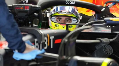 Checo Pérez acabó noveno en la segunda práctica en Japón