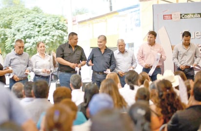 MARS entrega obras viales y de infraestructura educativa