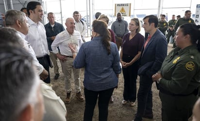 Secretario de Seguridad de EU visita la frontera en Texas, en compañía de la mandataria de Honduras