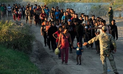 '¿Estamos seguros?': sentimiento agridulce de cientos de venezolanos en frontera de EU